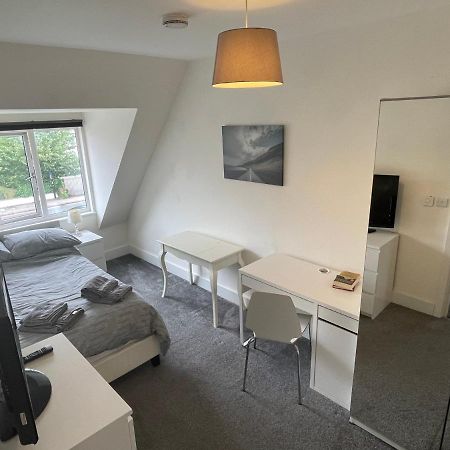2 Bedroom 2 Bathroom Apartment 8 Including Free Parking Bromley Eksteriør billede